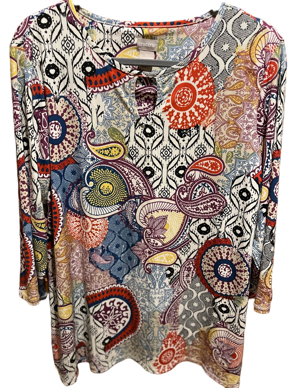 46. WOMENS CHICO’S 2/L DETAIL TOP